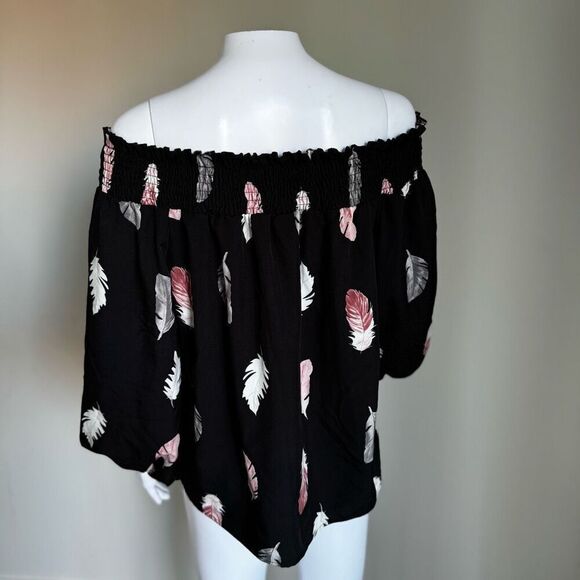 Off The Shoulder Feather Print Shirt Size M - Picture 4 of 5